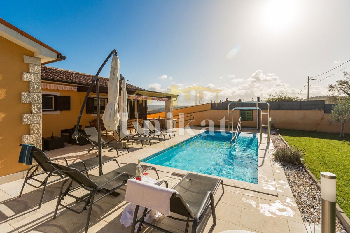 Hiša s čudovitim razgledom - Vižinada